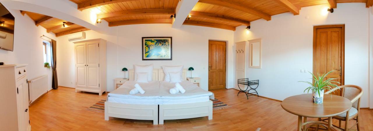 Bed and Breakfast Zumzet Şelimbăr Esterno foto
