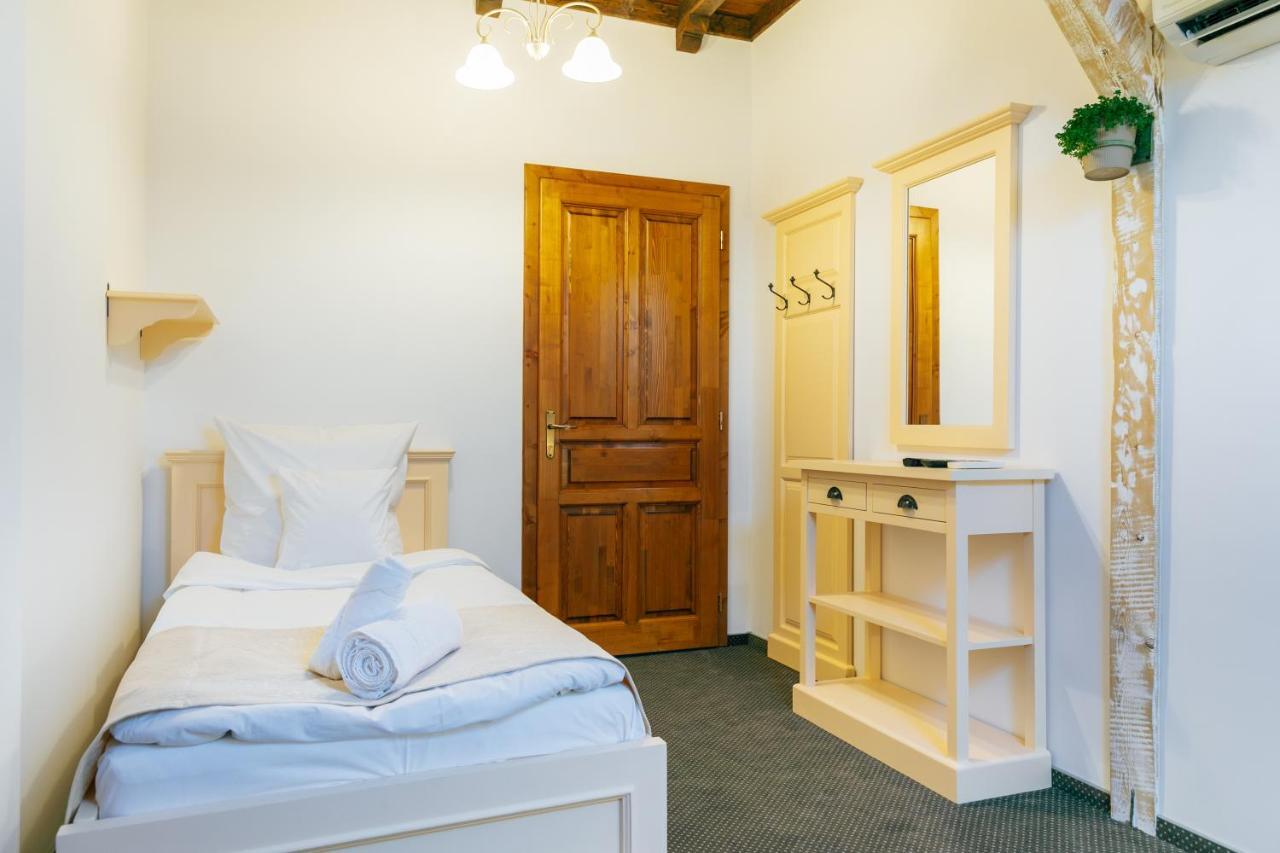 Bed and Breakfast Zumzet Şelimbăr Esterno foto